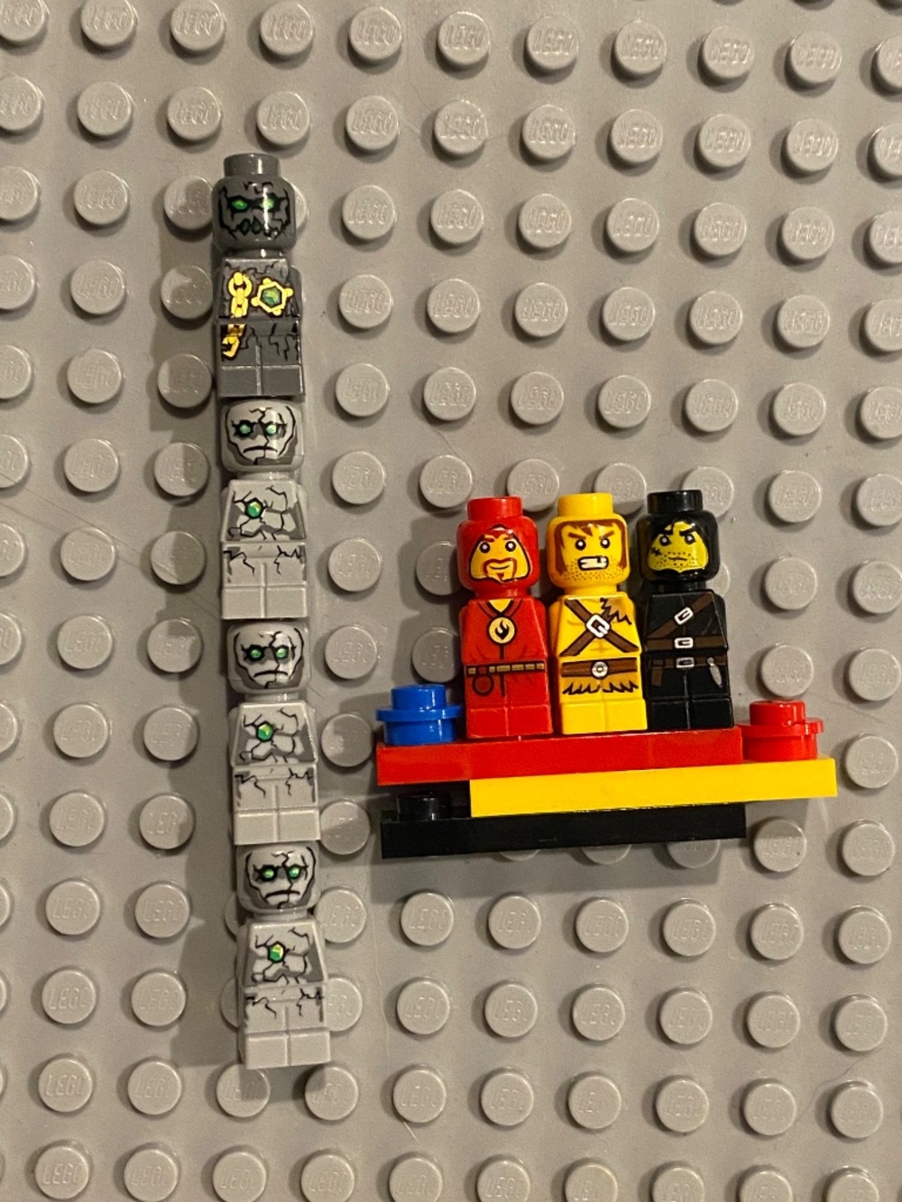 🔥LEGO 3859 Heroica Nathuz Game Set 🦇 2011🦇 7 Micro Figures/ Expandable Game🎲 - Picture 3 of 13